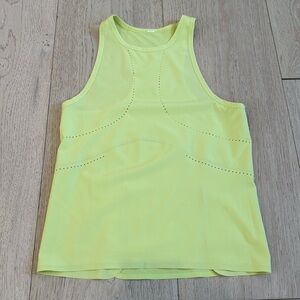 Lululemon Ventilated Running Tank in Size XS